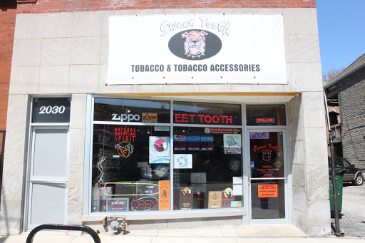 Tobacco Shop «Sweet Tooth Smoke Shop», reviews and photos, 2030 W Chicago Ave, Chicago, IL 60622, USA