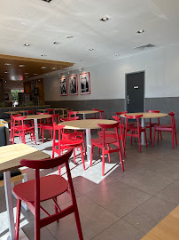 Atmosphère du Restaurant KFC CERGY LINANDES - n°3