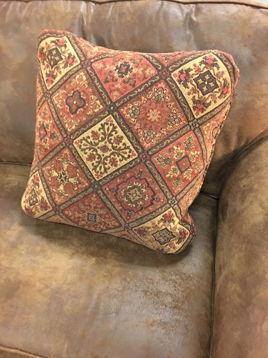 Furniture Store «Raymour & Flanigan Furniture and Mattress Store», reviews and photos, 14 Candlewood Lake Rd, Brookfield, CT 06804, USA