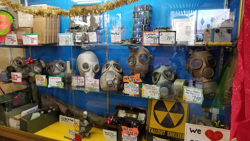 School Supply Store «American Science & Surplus», reviews and photos, 33W361 Roosevelt Rd, West Chicago, IL 60185, USA