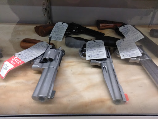 Outdoor Sports Store «Ramsey Outdoor Store», reviews and photos, 835 NJ-17, Ramsey, NJ 07446, USA