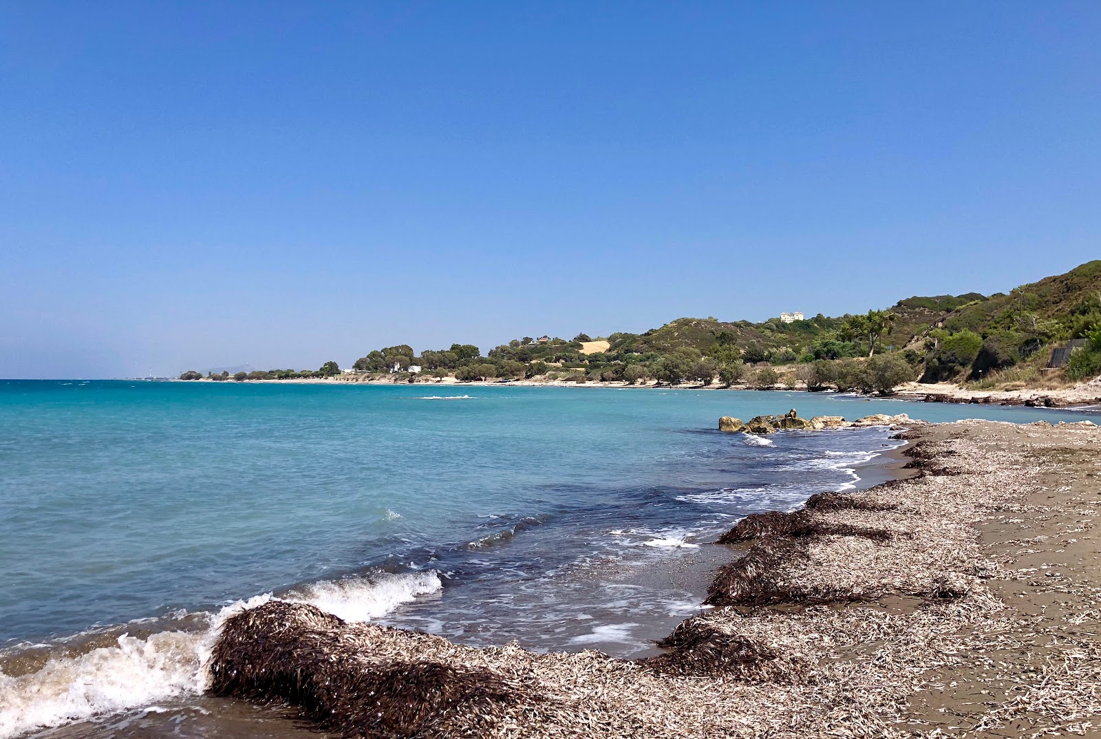 Kameros Beach V'in fotoğrafı imkanlar alanı