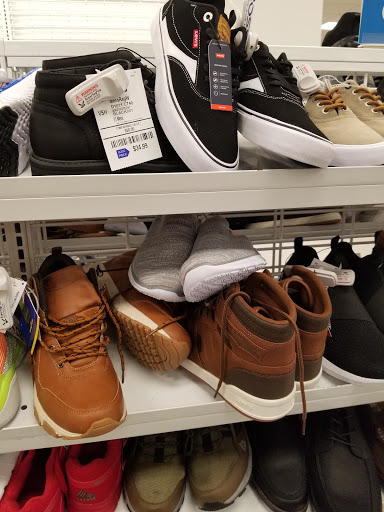 Clothing Store «Ross Dress for Less», reviews and photos, 7455 Greenbelt Rd, Greenbelt, MD 20770, USA