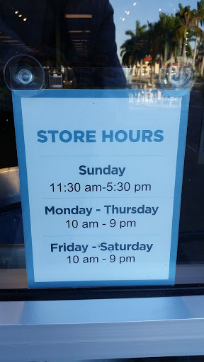 Book Store «Books-A-Million», reviews and photos, 4125 S Cleveland Ave #1200, Fort Myers, FL 33901, USA