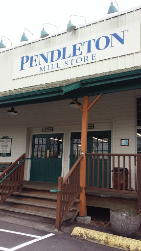Clothing Store «Pendleton Washougal Mill Store», reviews and photos, 2 Pendleton Way, Washougal, WA 98671, USA