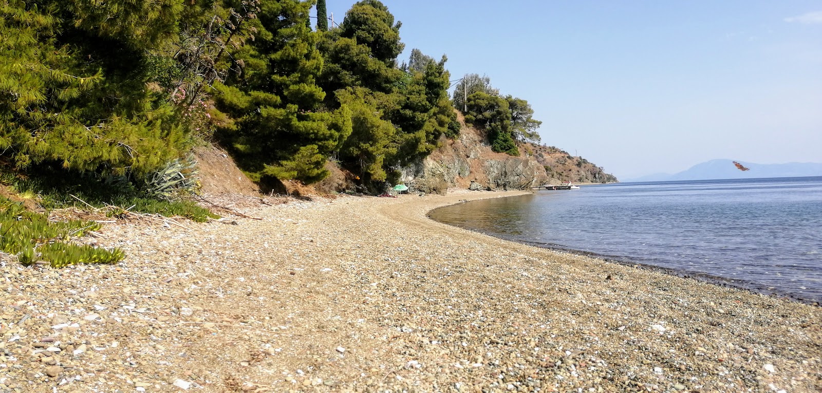 Fotografie cu Katounia 2nd beach cu nivelul de curățenie înalt
