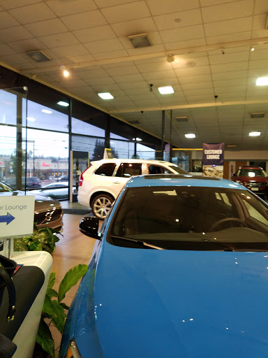Volvo Cars Walnut Creek - 8