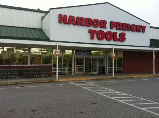 Harbor Freight Tools, 2636 Carolina Beach Rd, Wilmington, NC 28412, USA, 