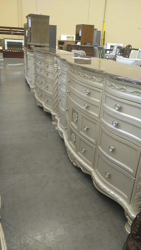 Furniture Store «Ashley Furniture HomeStore», reviews and photos, 14810 North Freeway #100, Houston, TX 77090, USA