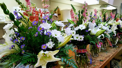Florist «Bakanas Flowers And Gifts», reviews and photos, 27 N Maple Ave, Marlton, NJ 08053, USA