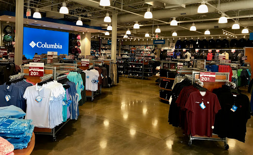 Sportswear Store «Columbia Sportswear Outlet Store at Houston Premium Outlets», reviews and photos, 29300 Hempstead Rd, Cypress, TX 77433, USA