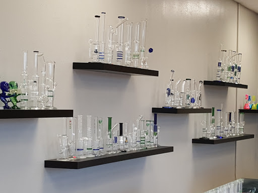 Vaporizer Store «Lil Buddha Vapor & Smoke Shop», reviews and photos, 6916 Big Bend Rd, Gibsonton, FL 33534, USA