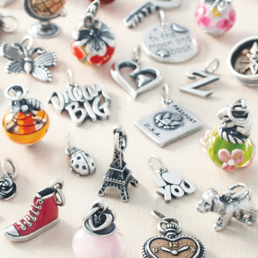 Jewelry Store «James Avery Jewelry», reviews and photos, 2900-C W Anderson Ln, Austin, TX 78757, USA