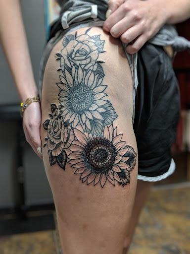 Tattoo Shop «Defiance Tattoos», reviews and photos, 163 E Main St, Kent, OH 44240, USA