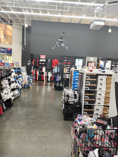 Shoe Store «WSS», reviews and photos, 3000 W Century Blvd, Inglewood, CA 90303, USA