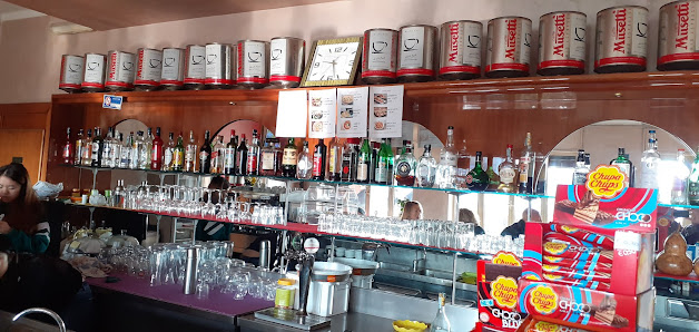 Bar & Trattoria La Muraglia strada provinciale ex, Via Statale, n 7, 29010 Castelvetro Piacentino PC, Italia