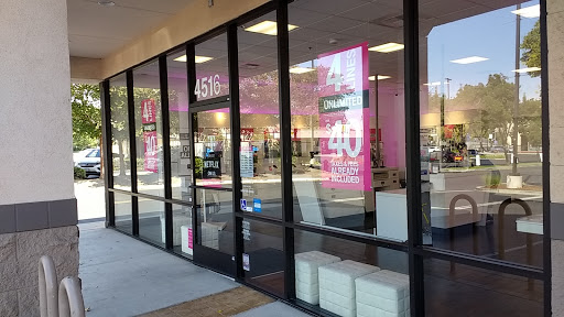 Cell Phone Store «T-Mobile», reviews and photos, 4516 Las Positas Rd, Livermore, CA 94551, USA