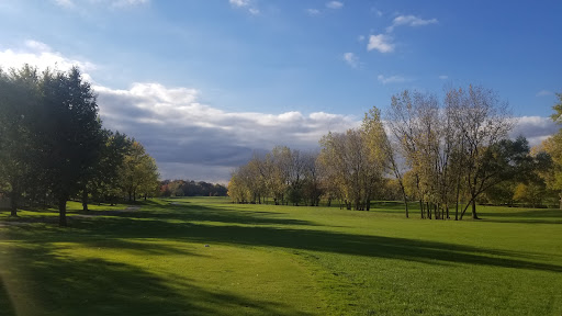 Golf Course «Streamwood Oaks Golf Club», reviews and photos, 565 Madison Dr, Streamwood, IL 60107, USA