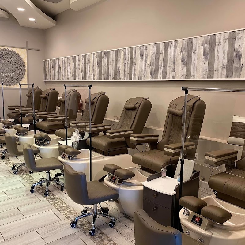 Luxury Nail Spa Lutherville
