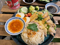 Riz au poulet hainanais du Restaurant vietnamien Haïnan chicken rice à Paris - n°9