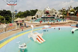 Dream Holiday Park image