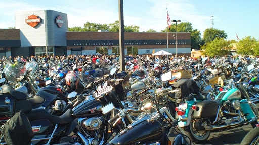 Harley-Davidson Dealer «Rubber City Harley-Davidson», reviews and photos, 1120 Main St, Cuyahoga Falls, OH 44221, USA