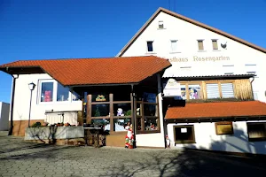 Teddybären im Rosengarten und Rosengarten-Stüble image