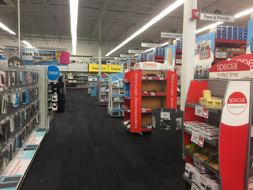 Office Supply Store «Staples», reviews and photos, 3 Chevy Dr, East Syracuse, NY 13057, USA