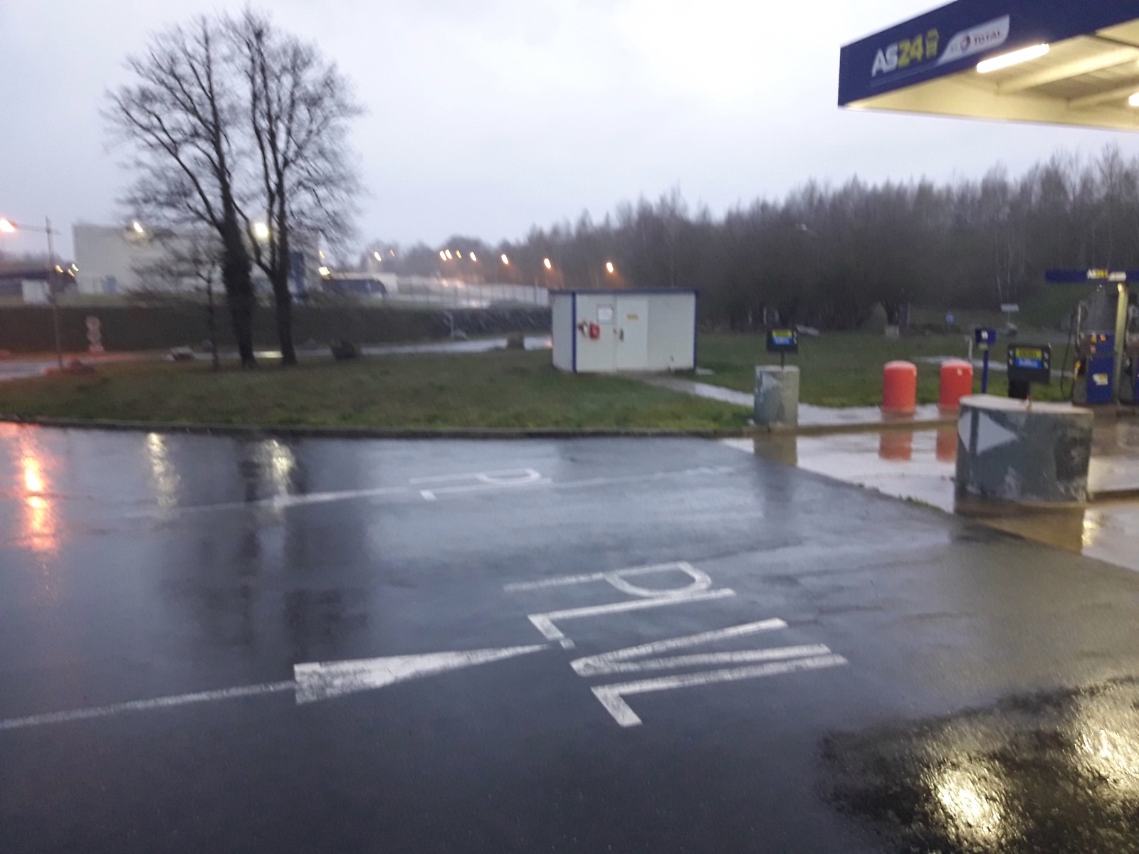 Photo n° 4 de l'avis de El.e fait le 02/04/2019 à 20:26