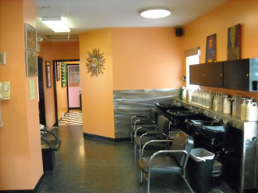 Beauty Salon «London Calling Salon», reviews and photos, 27380 Gratiot Ave, Roseville, MI 48066, USA