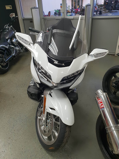 Motorsports Store «Parkway Cycle», reviews and photos, 1865 Revere Beach Pkwy, Everett, MA 02149, USA