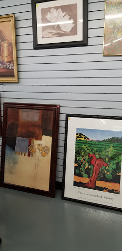 Thrift Store «Salvation Army Thrift Store», reviews and photos, 114 E Jackson Ave, Harlingen, TX 78550, USA