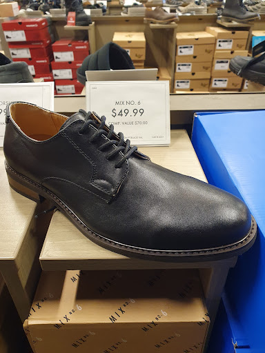 Shoe Store «DSW Designer Shoe Warehouse», reviews and photos, 2831 S Rochester Rd, Rochester Hills, MI 48307, USA