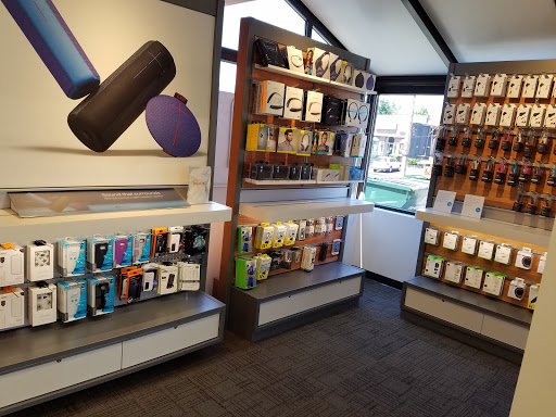 Cell Phone Store «AT&T Authorized Retailer», reviews and photos, 301 S Blakely St, Dunmore, PA 18512, USA