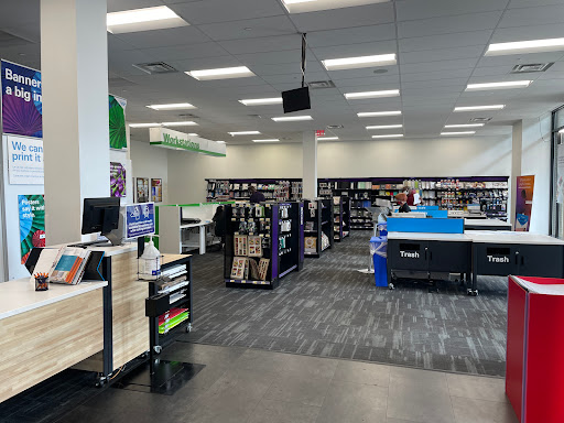 Print Shop «FedEx Office Print & Ship Center», reviews and photos, 4417 Hartwick Rd, College Park, MD 20740, USA