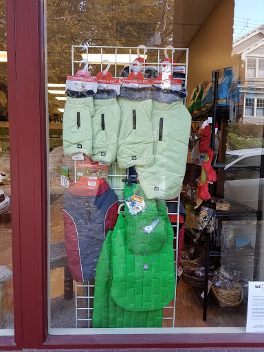 Pet Supply Store «Local Pet», reviews and photos, 415 Gettysburg St #1, Pittsburgh, PA 15206, USA