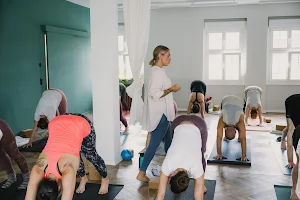 The Vinyasa People Yoga Studio Bonn image