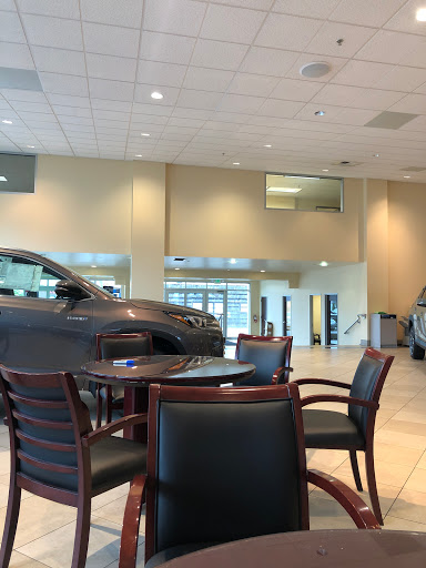 Toyota Dealer «Toyota of Lake City», reviews and photos, 13355 Lake City Way NE, Seattle, WA 98125, USA