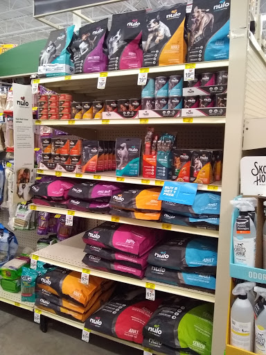 Pet Supply Store «PetSmart», reviews and photos, 5 Mystic View Rd, Everett, MA 02149, USA