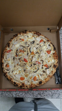 Pizza du Pizzeria PIZZAIOLO à Bellignat - n°2