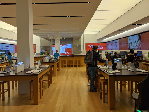 Computer Store «Microsoft Store - The Fashion Centre at Pentagon City», reviews and photos, 1100 S Hayes St G04A, Arlington, VA 22202, USA