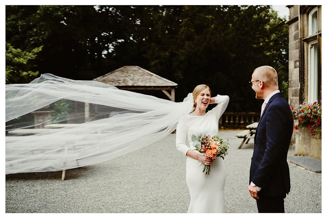 Reviews of ALASTINGSHOT Wedding Photography in York - Photography studio