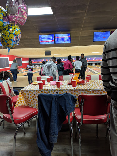 Bowling Alley «AMF Hilltop Lanes», reviews and photos, 5918 Williamson Rd, Roanoke, VA 24012, USA