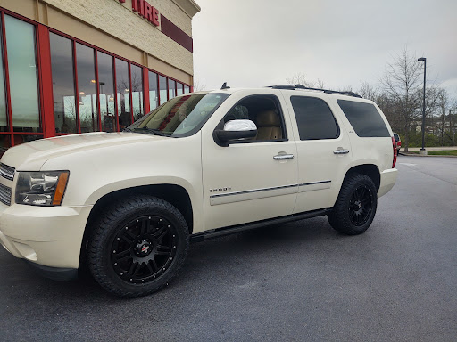 Tire Shop «Discount Tire Store - Farragut, TN», reviews and photos, 11201 Kingston Pike, Farragut, TN 37934, USA