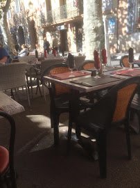 Atmosphère du Restaurant Bar Central à La Cadière-d'Azur - n°3