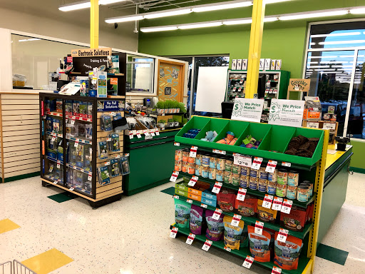 Pet Supply Store «Pet Supplies Plus», reviews and photos, 5092 Mayfield Rd, Lyndhurst, OH 44124, USA