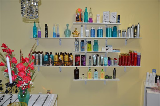 Beauty Salon «Signature Hair», reviews and photos, 215 E High St, Mooresville, IN 46158, USA