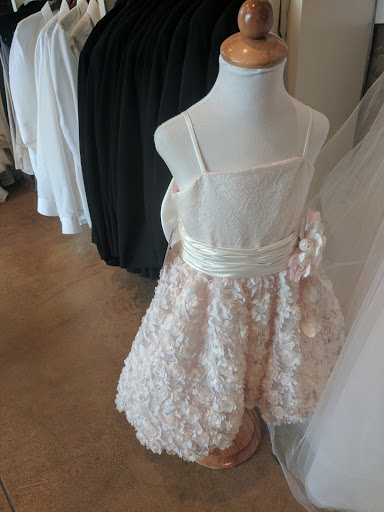 Bridal Shop «Wedding Angels Bridal Boutique», reviews and photos, 395 S Atlanta St, Roswell, GA 30075, USA