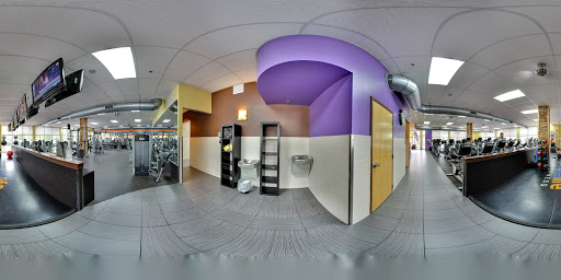 Health Club «Onelife Fitness - Newport News 24 Hour Xpress Gym», reviews and photos, 11805 Fountain Way, Newport News, VA 23606, USA