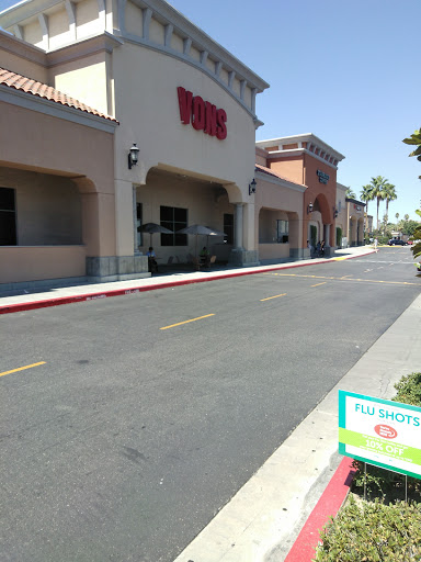 Grocery Store «Vons», reviews and photos, 3520 Riverside Plaza Dr, Riverside, CA 92506, USA